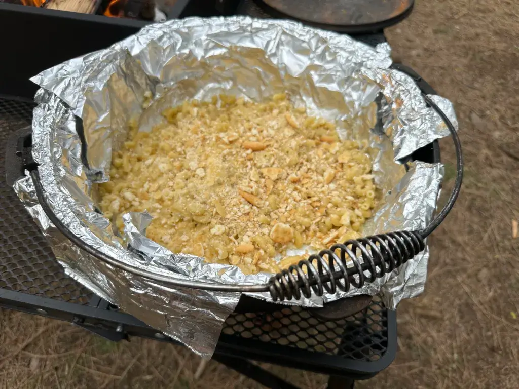 Dutch oven finished product Ranch Mac N cheese.
